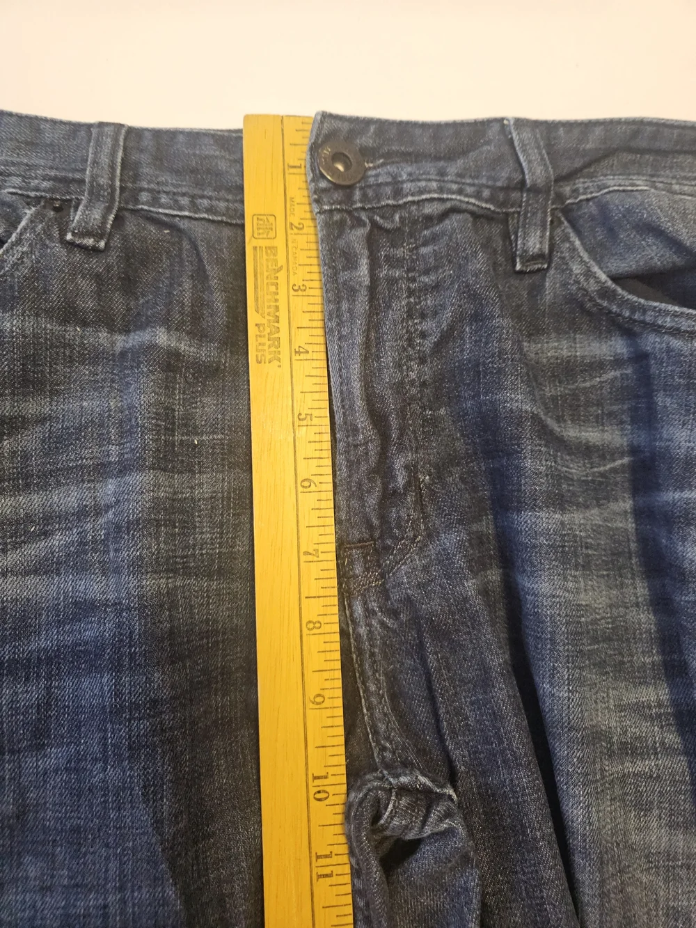 Guess Men's Desmond Relaxed Straight Jeans in Dark Blue Wash Sz 36 - Picture 8 of 16